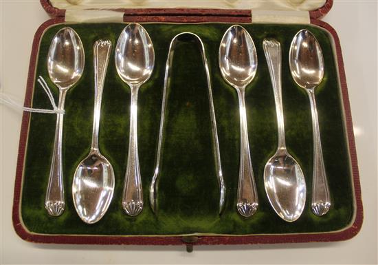 Set of six silver teaspoons & sugar tongs, cased